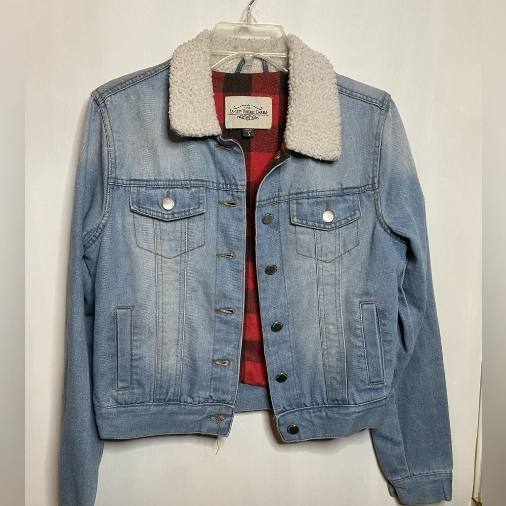 ASHLEY VINTAGE CHARM - Women's Small Denim Jacket Sherpa Collar Plaid - EUC - Picture 2 of 8
